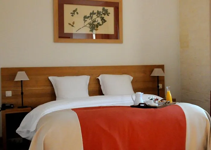 Le Clos Barisseuse Hotel