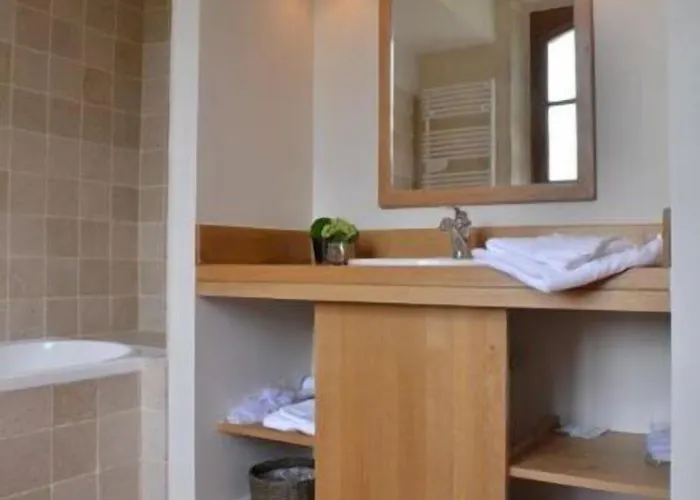 Le Clos Barisseuse Hotel 3*